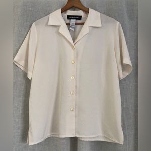 light weight white sag harbor button up casual or dressy top